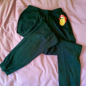 listing-status-banner